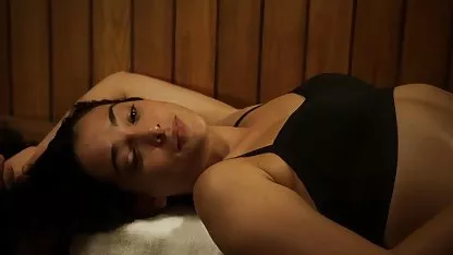 たFucks彼女の古い商品にはソファー エロ おんな